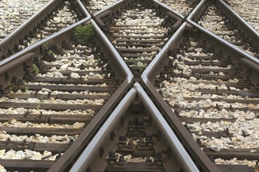 Rails Merging Ns 04492 Ny Jpg